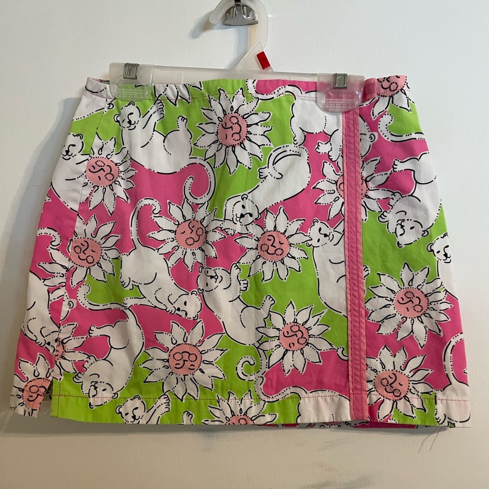 Super cute Lilly Pulitzer kids skort. Size 12 but fits small for a 12.